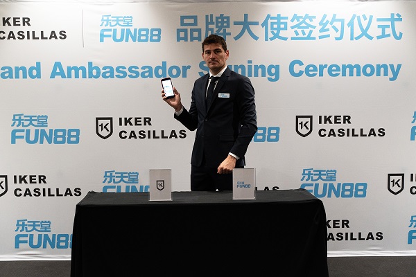 FUN88 và Iker Casillas: Cái bắt tay đầy lịch sử