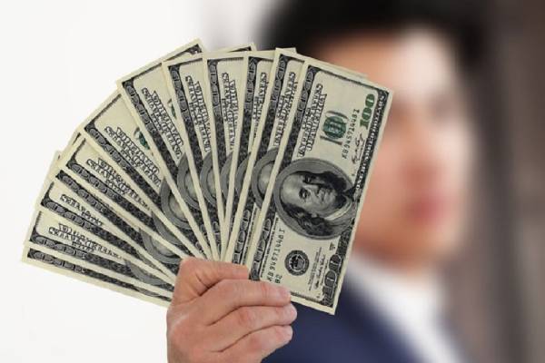 Mơ thấy người chết cho tiền đánh con gì và điềm báo gì?