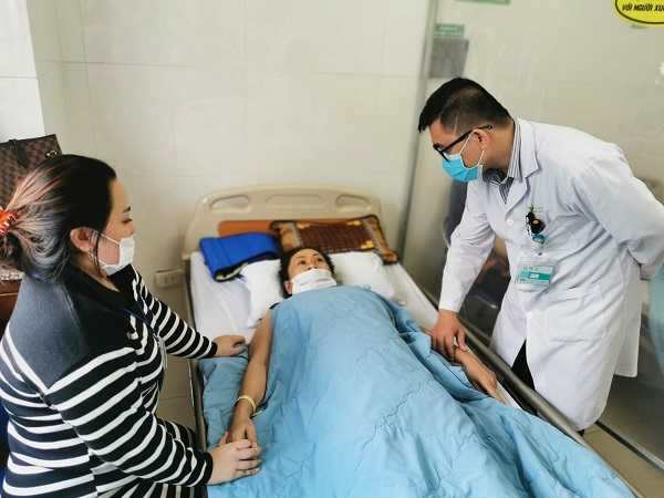 Nhìn thấy khám bệnh mang ý nghĩa gì mua vé số con gì may mắn