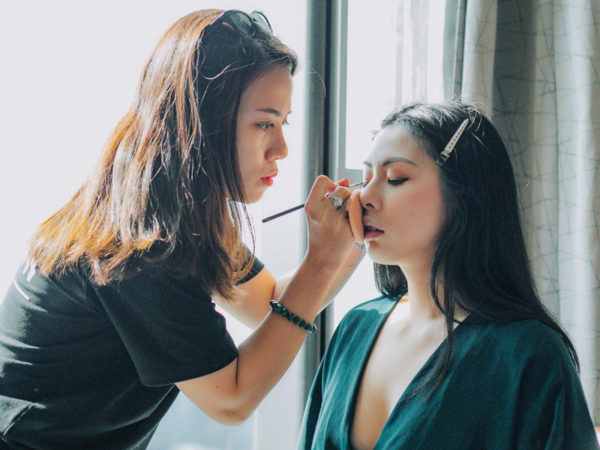 Nhìn thấy trang điểm mang ý nghĩa gì cặp số gì may mắn dễ trúng