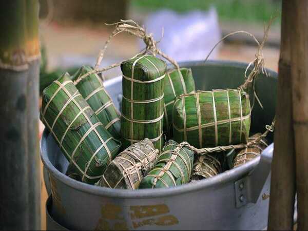 Điềm báo tâm linh khi mơ thấy bánh tét là gì? Có số nào may mắn?