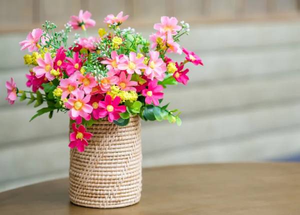 Bí mật tâm linh: Giấc mơ thấy hoa giả dự báo điều gì?