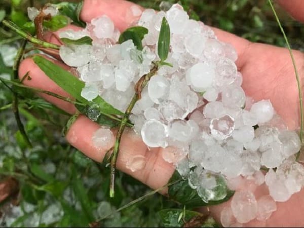 Nằm mơ thấy mưa đá có ý nghĩa gì, số nào đón tài lộc?