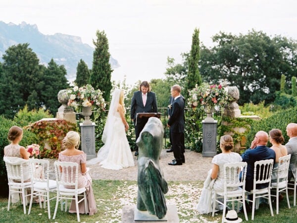 Nằm mơ thấy mình đám cưới là điềm gì, số mấy vượng phát?